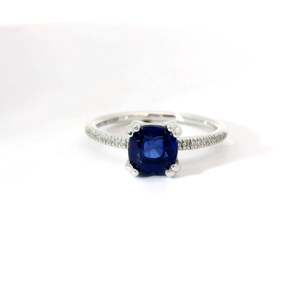 Anello Cushion Crown