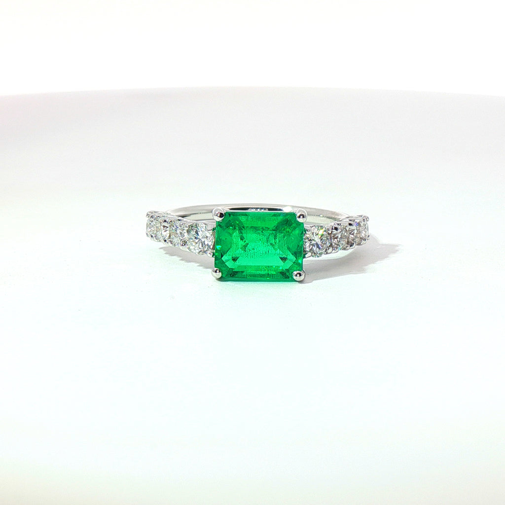 Anello Emerald Flow
