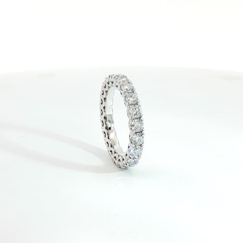 Eternity in oro bianco con diamanti Lab-Grown taglio brillante, 2,06 carati.