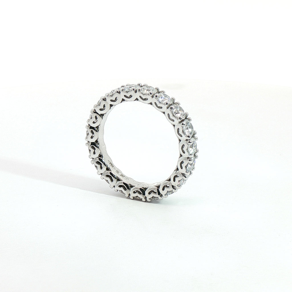 Eternity in oro bianco con diamanti Lab-Grown taglio brillante, 2,75 carati.