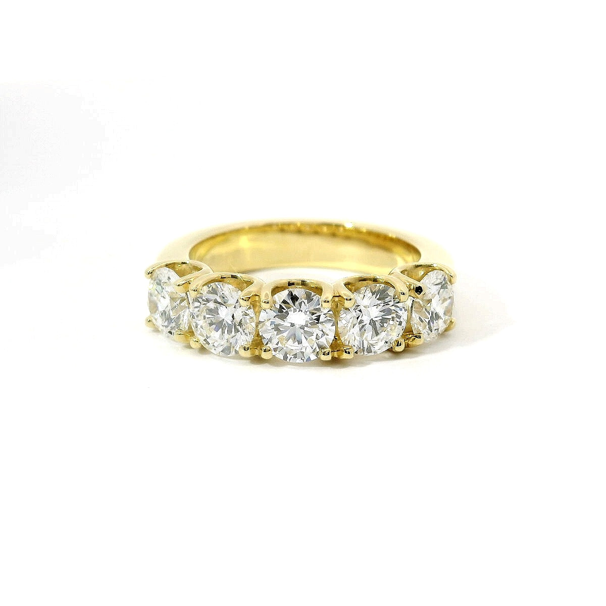 White gold band with 5 brilliant-cut lab-grown diamonds, 2.10 carats.