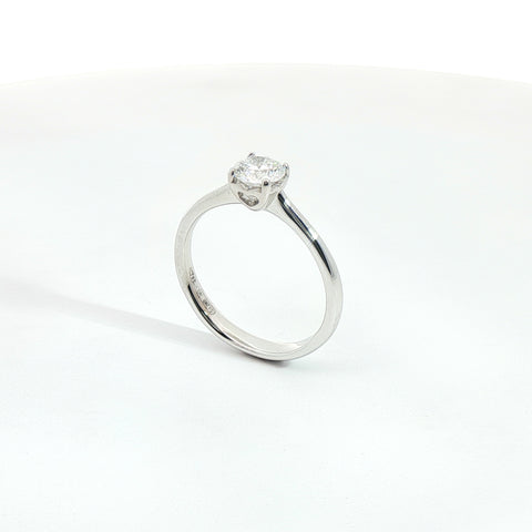 Solitario in oro bianco con diamante Lab-Grown taglio brillante, 0,50 carati.