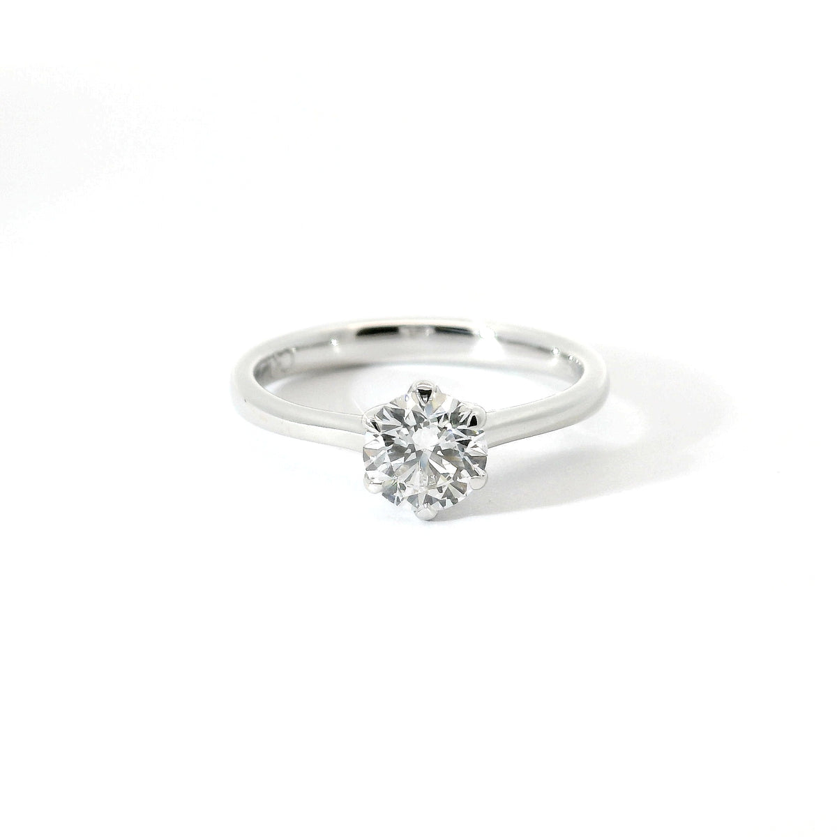 Solitaire in white gold with brilliant-cut lab-grown diamond, 1.80 carats.