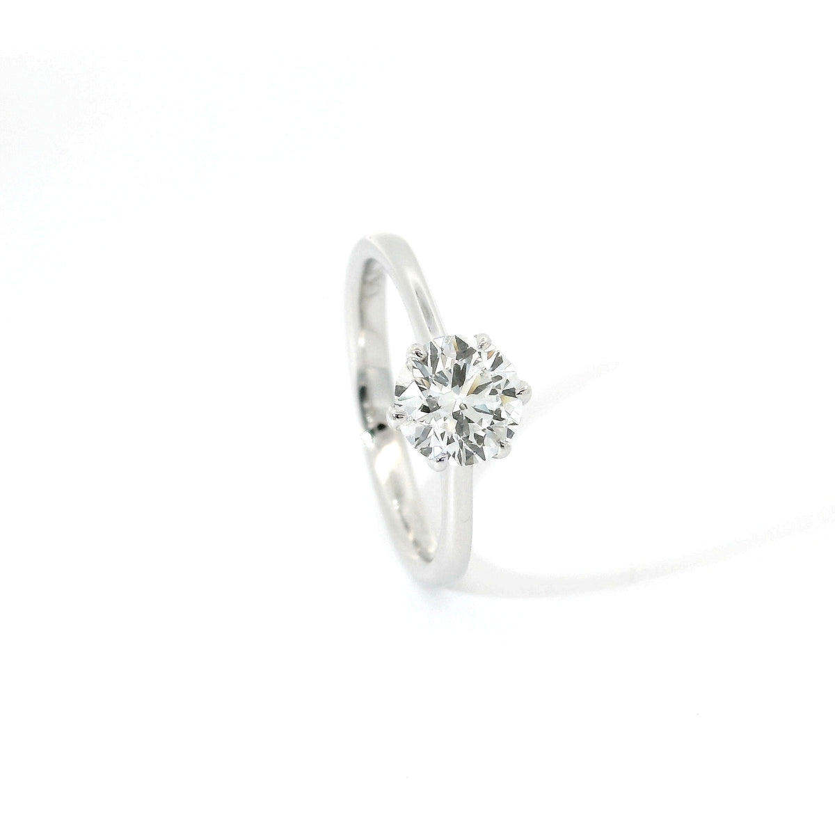 Solitaire in white gold with brilliant-cut lab-grown diamond, 1.80 carats.