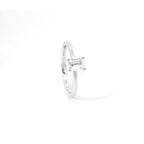 Solitaire in white gold with emerald-cut lab-grown diamond, 1.00 carats.