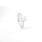 Solitaire in white gold with emerald-cut lab-grown diamond, 1.00 carats.