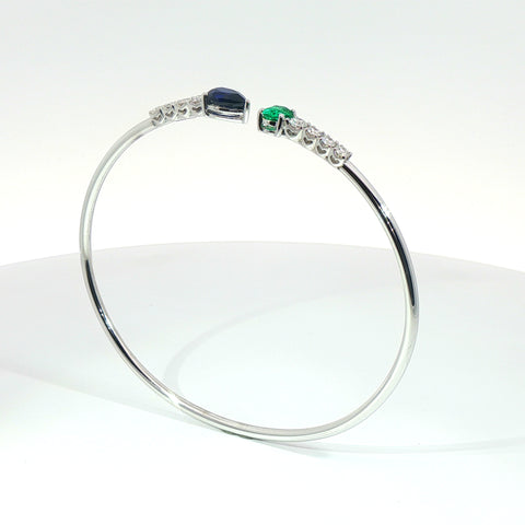 Bracciale Twin in oro bianco con zaffiro, smeraldo e diamanti Lab-Grown taglio brillante.