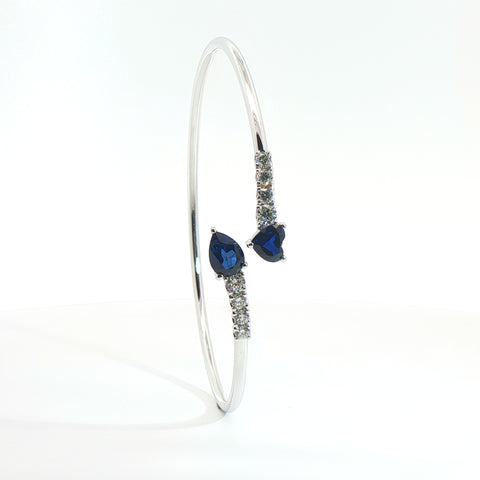 Bracciale Twin in oro bianco con zaffiri Lab-Grown e diamanti Lab-Grown taglio brillante.