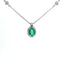 Girocollo in oro bianco con smeraldo Lab-Grown taglio ovale e diamanti Lab-Grown taglio brillante.