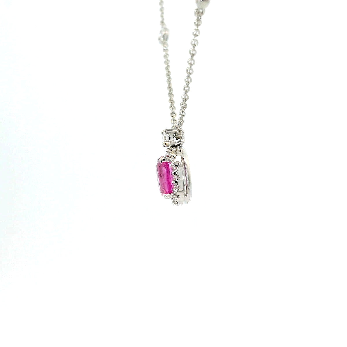 Girocollo in oro bianco con zaffiro Lab-Grown e diamanti Lab-Grown taglio brillante.