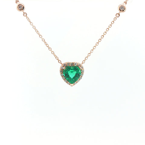 Girocollo in oro rosa con smeraldo Lab-Grown taglio cuore e diamanti Lab-Grown taglio brillante.