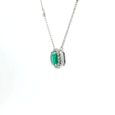 Girocollo in oro bianco con smeraldo Lab-Grown taglio cuscino e diamanti Lab-Grown taglio brillante.