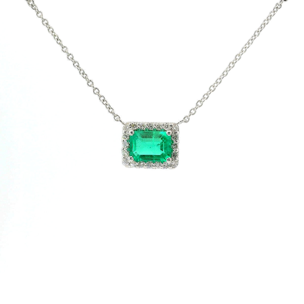 Girocollo in oro bianco con smeraldo Lab-Grown e diamanti Lab-Grown taglio brillante.