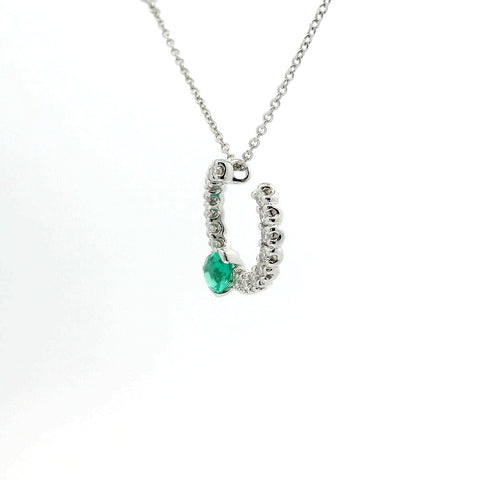 Girocollo in oro bianco con smeraldo Lab-Grown taglio goccia e diamanti Lab-Grown taglio brillante.