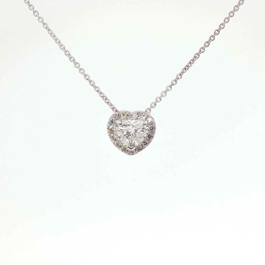 White gold choker with heart-cut lab-grown diamond and brilliant-cut lab-grown diamond surround, 1.15 carats.