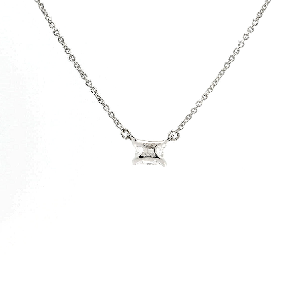 Girocollo punto luce in oro bianco con diamante lab-grown taglio smeraldo, 0,30 carati.