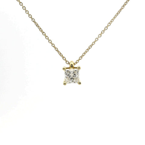 Girocollo punto luce in oro giallo con diamante lab-grown taglio princess, 0,52 carati.