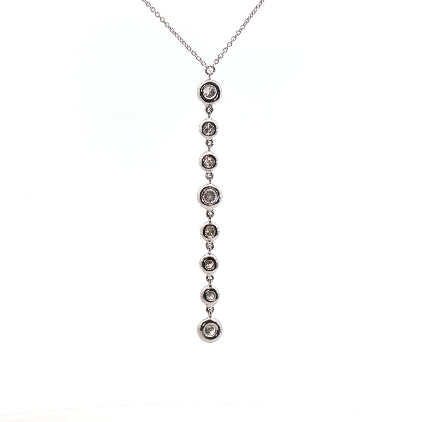 Girocollo in oro bianco con diamanti Lab-Grown taglio brillante, 0,56 carati.