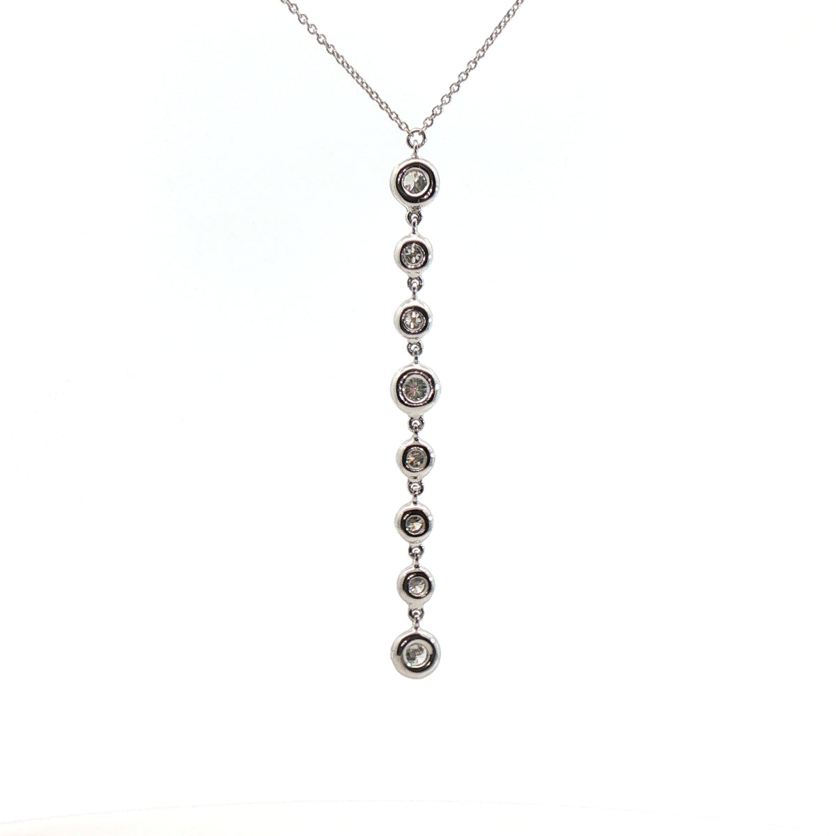 Girocollo in oro bianco con diamanti Lab-Grown taglio brillante, 0,56 carati.