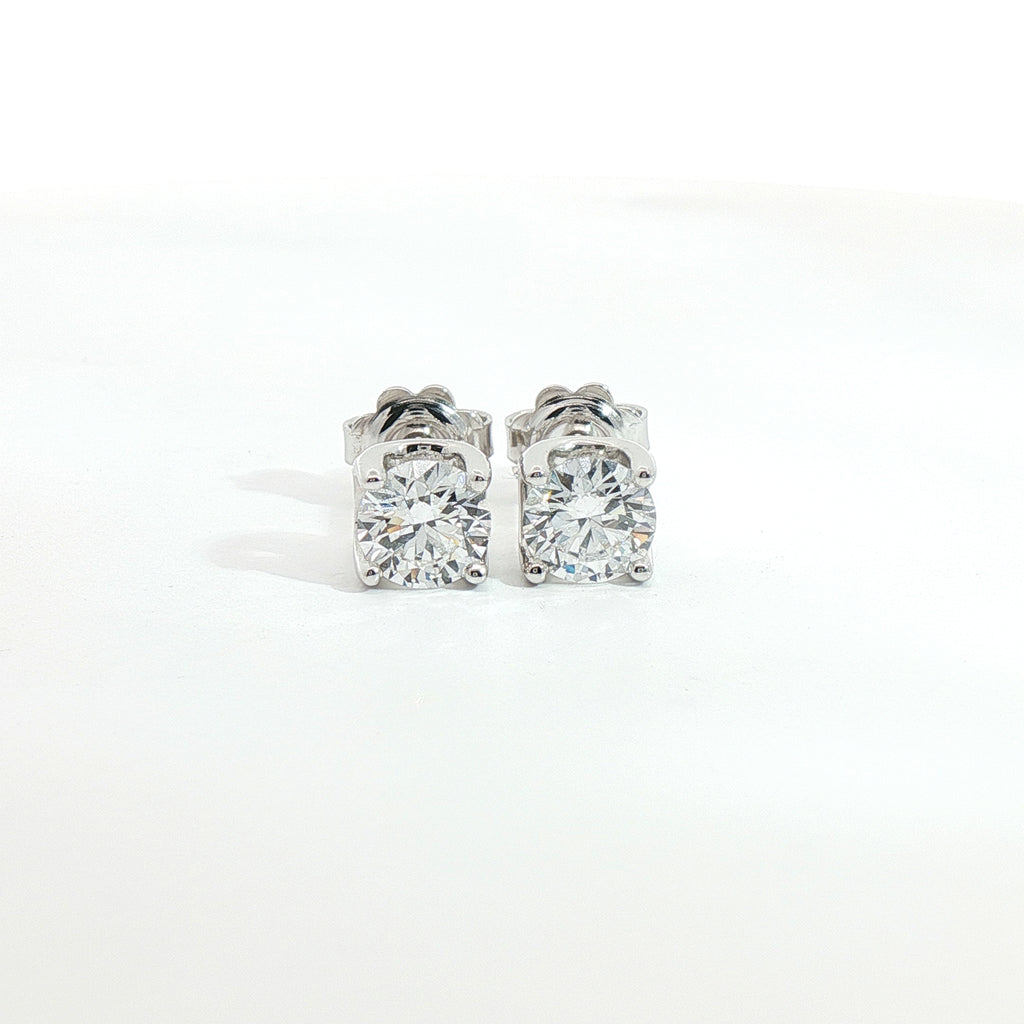 White gold stud earrings with brilliant-cut lab-grown diamonds, 2.01 carats.