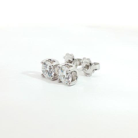 Orecchini punto luce in oro bianco con diamanti Lab-Grown taglio brillante, 1,62 carati.