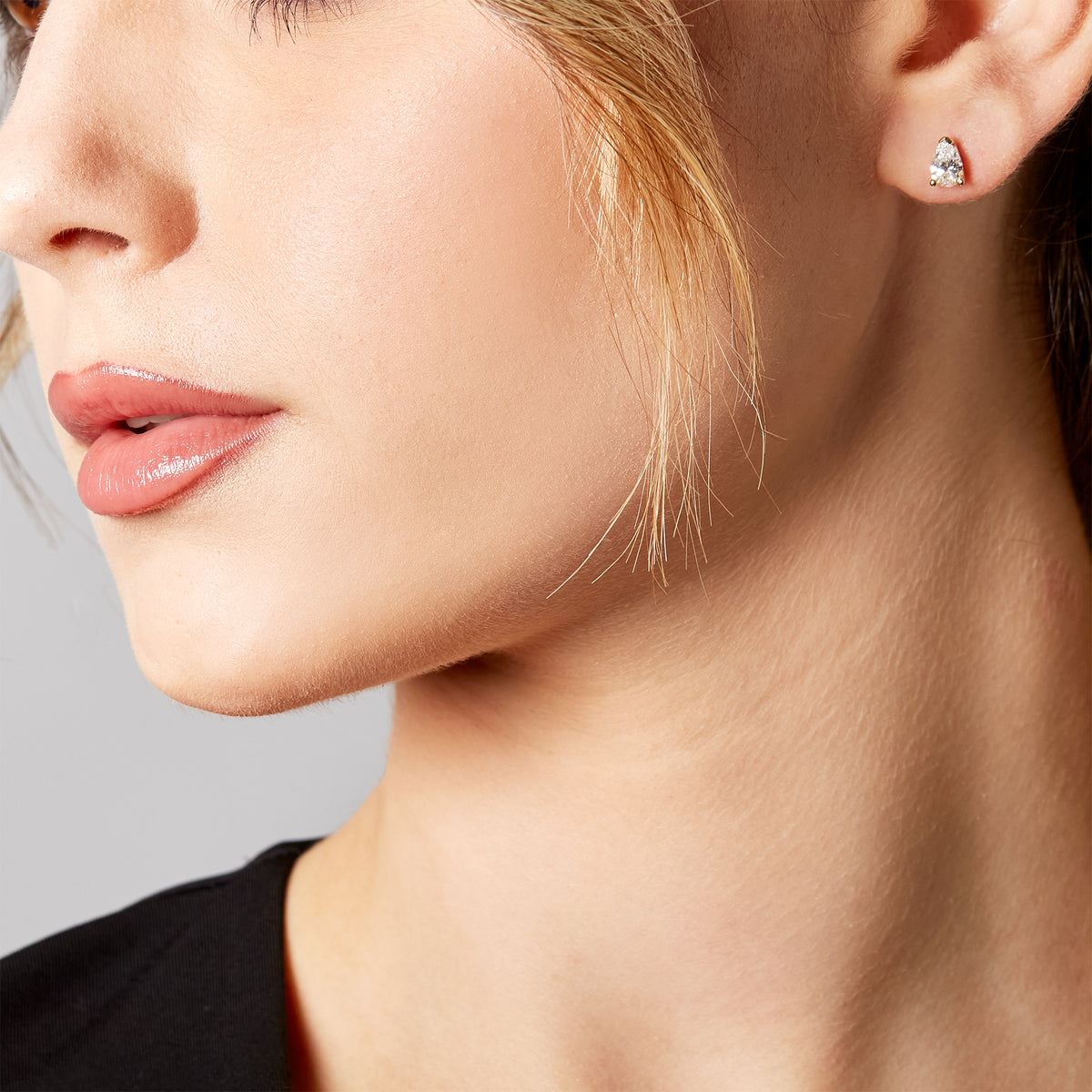 Point light earrings with heart-cut lab-grown diamonds, 0.72 carats.
