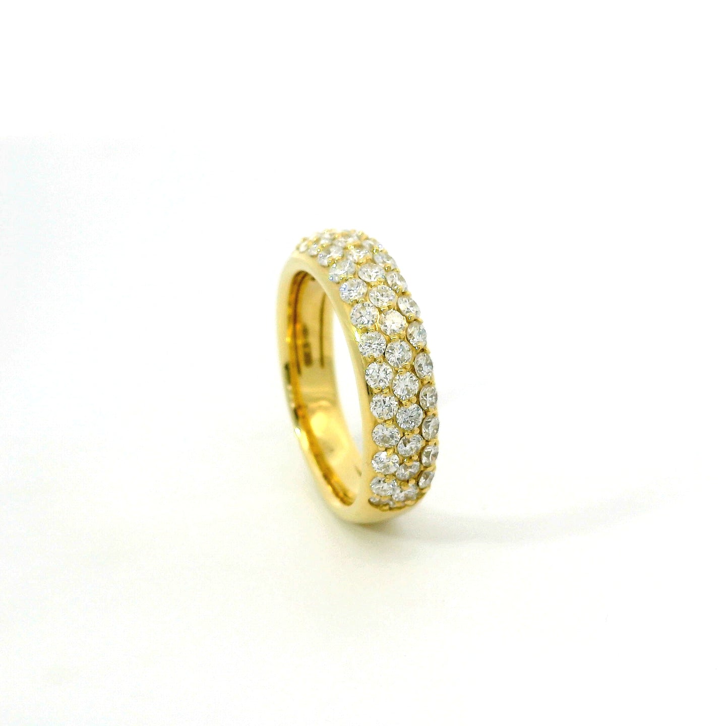 Yellow gold band with brilliant-cut lab-grown diamonds, 1.18 carats.