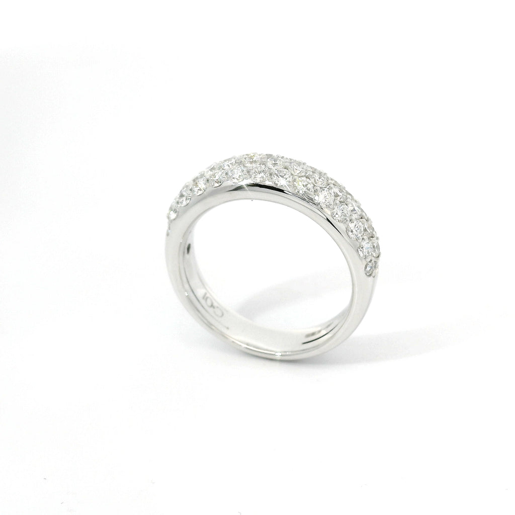 Yellow gold band with brilliant-cut lab-grown diamonds, 1.18 carats.