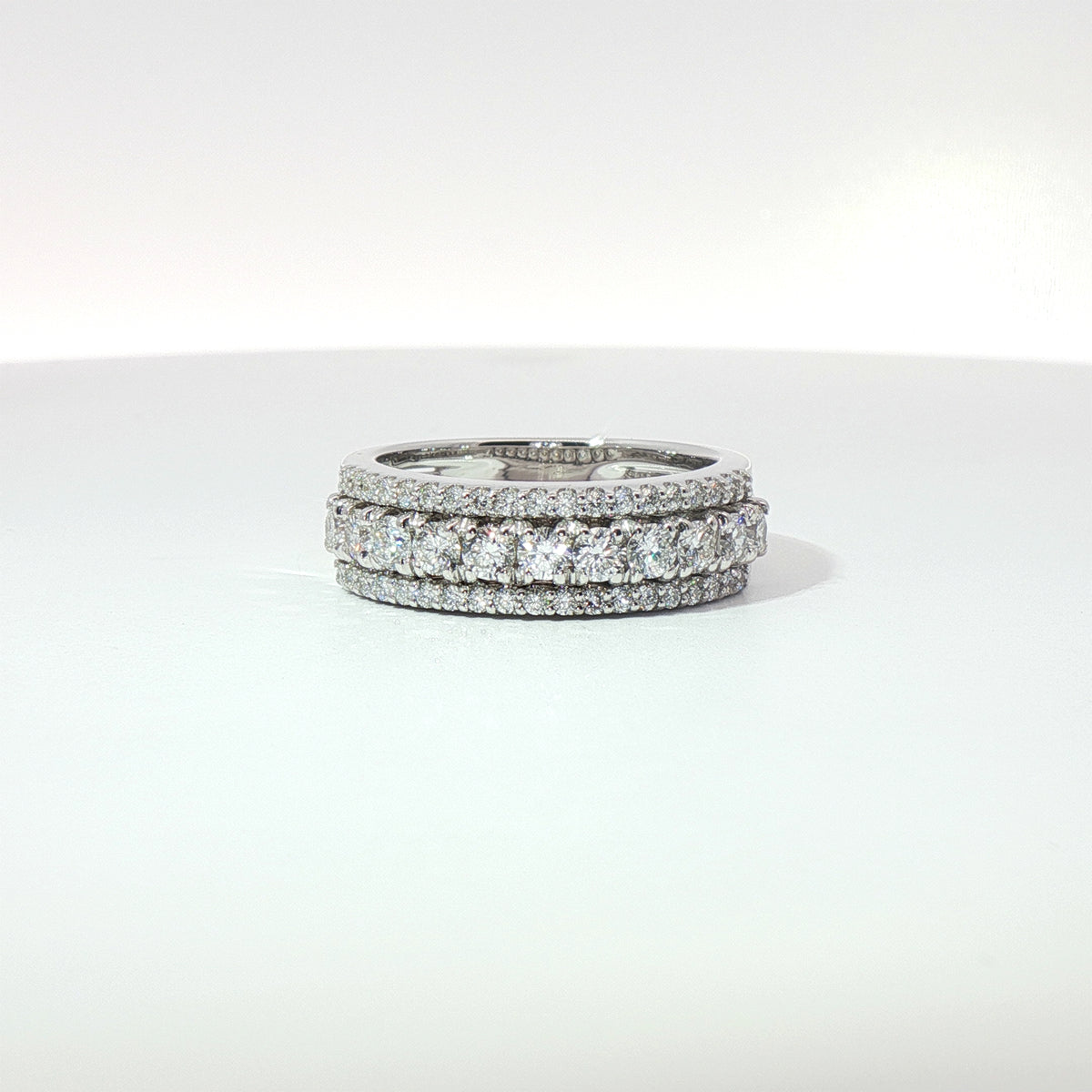 Fascia in Oro con Diamanti Lab-Grown Taglio Brillante, 0,97 carati.