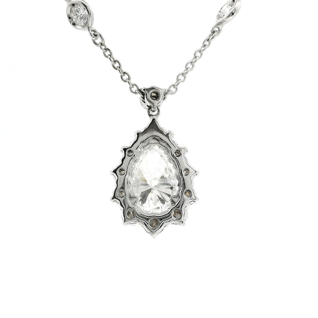 Drop necklace with spot chain featuring drop-cut and brilliant-cut lab-grown diamonds, 2.70 carats.