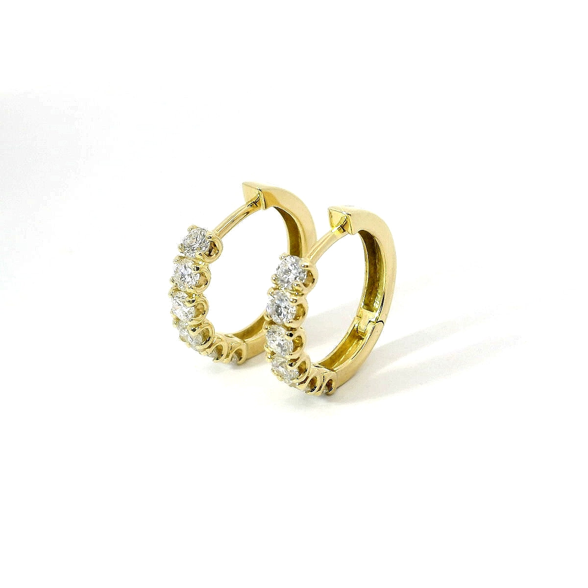 Yellow gold hoop earrings with brilliant-cut lab-grown diamonds, 1.17 carats.