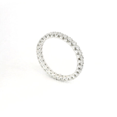 Eternity in oro bianco e diamanti lab-grown taglio brillante, 0,89 carati.