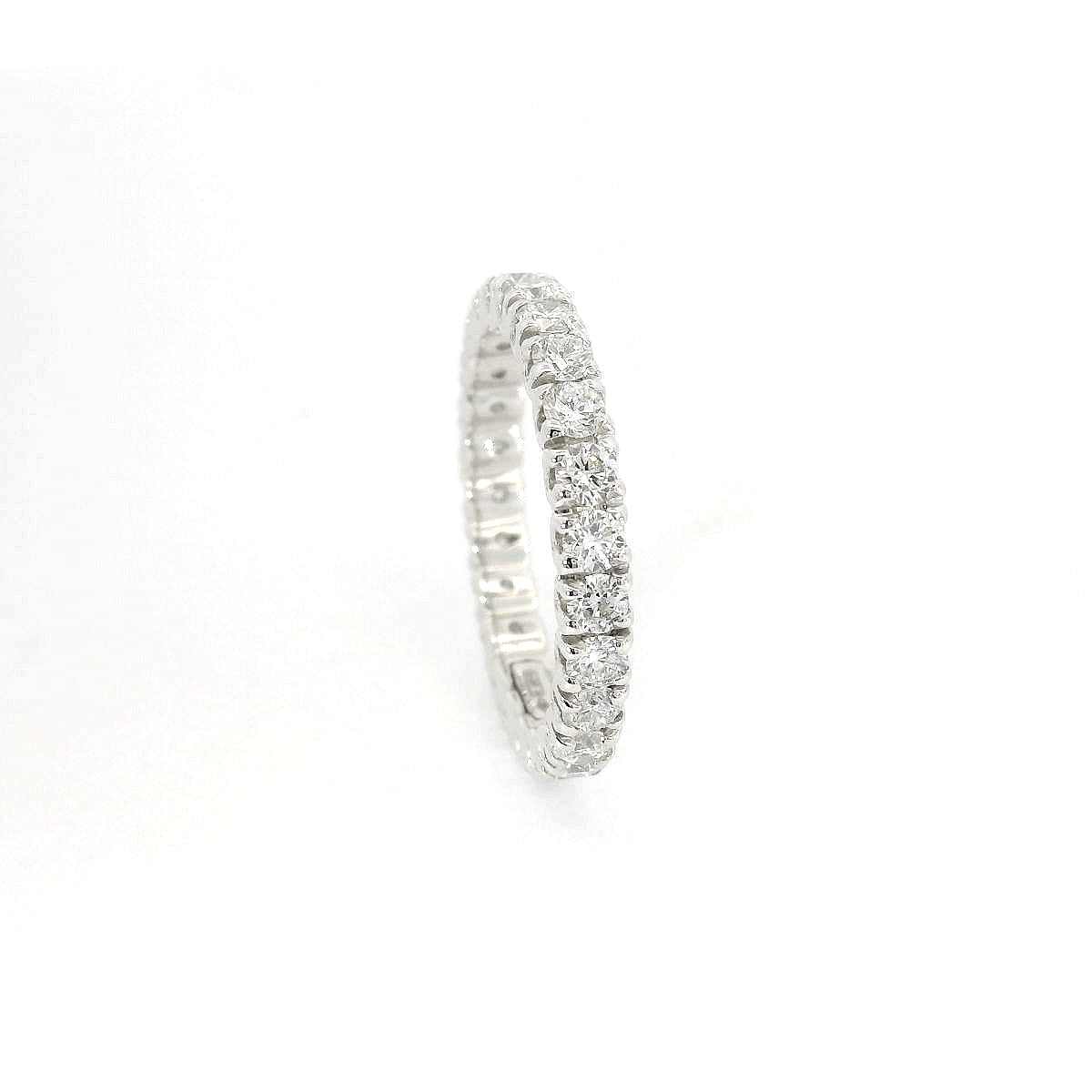 Eternity in oro bianco e diamanti lab-grown taglio brillante, 1,40 carati.