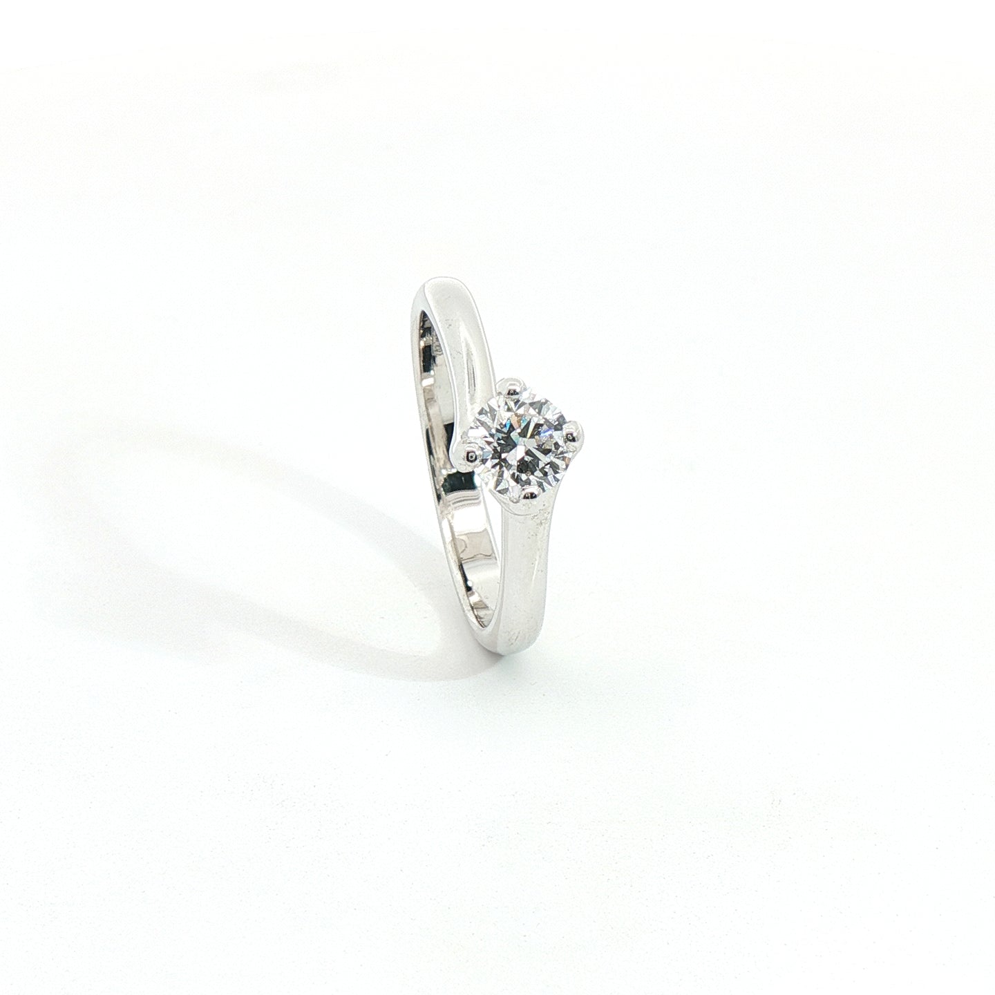 Solitario in oro bianco con diamante Lab-Grown taglio brillante, 0,50 carati.