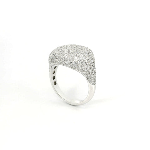 Anello da mignolo in oro bianco con pavè di diamanti lab-grown taglio brillante, 1,77 carati.