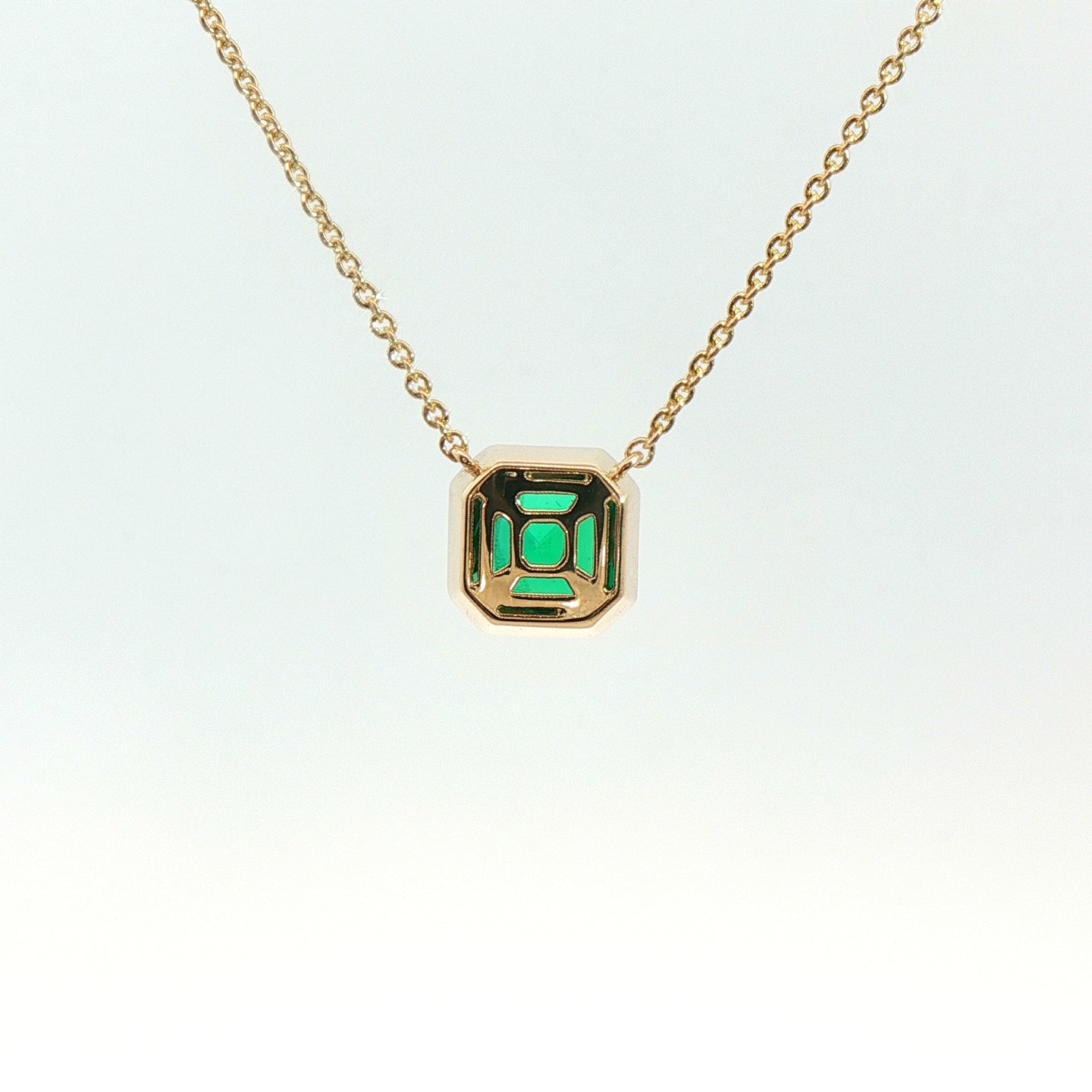 Girocollo Aurea in oro giallo con smeraldo lab-Grown taglio asscher, 1,62 carati.