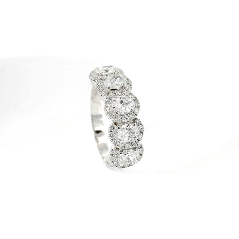 Fedina in oro bianco con 5 diamanti lab-grown taglio ovale e contorno taglio brillante, 1,08 carati.