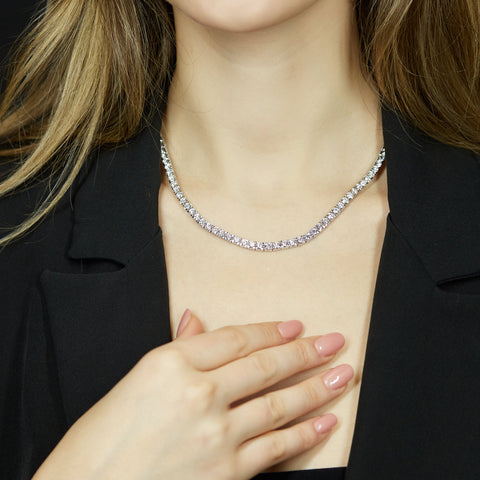 Girocollo tennis in oro bianco con diamanti Lab-Grown taglio brillante, 21,28 carati.