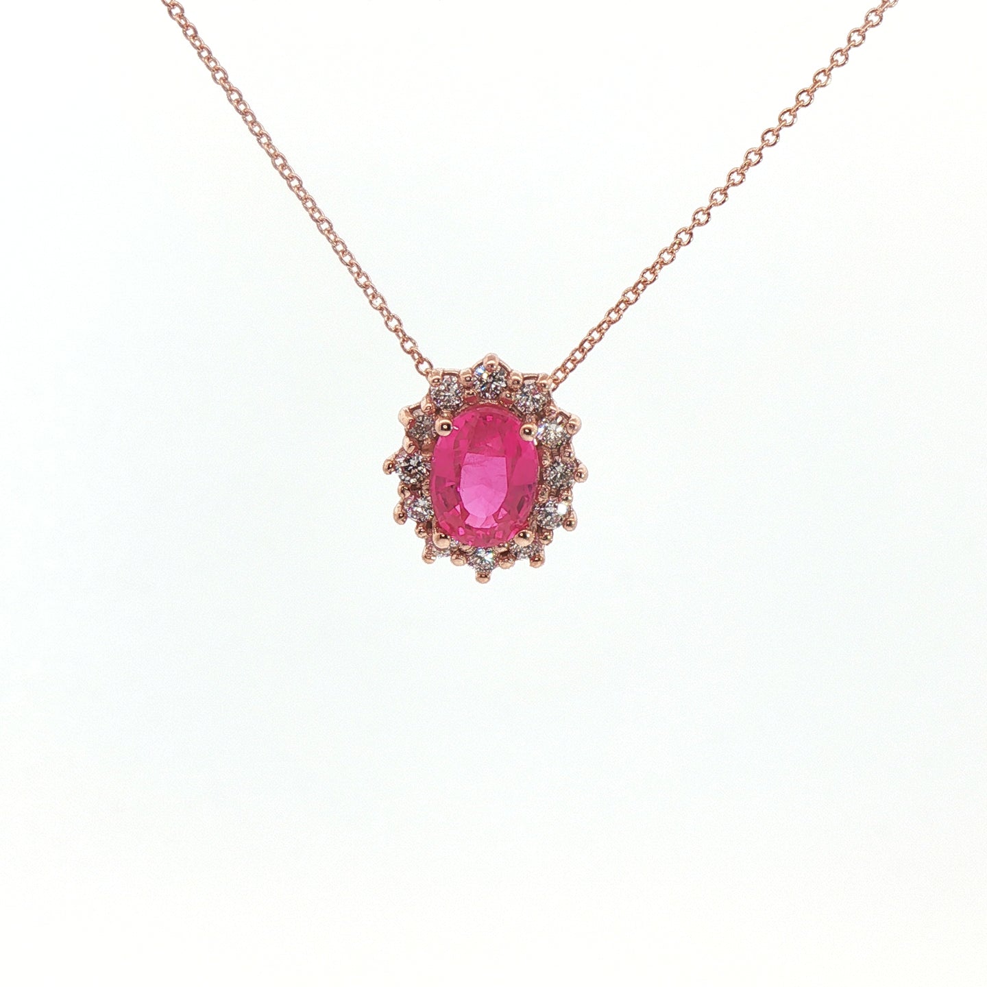 Girocollo in oro rosa con zaffiro rosa Lab-Grown taglio ovale e diamanti Lab-Grown taglio brillante.