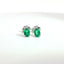 Orecchini punto luce in oro bianco con smeraldi Lab-Grown taglio ovale e diamanti Lab-Grown taglio brillante