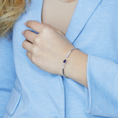 Bracciale Twin in oro bianco con zaffiro Lab-Grown taglio goccia e diamanti Lab-Grown taglio brillante.