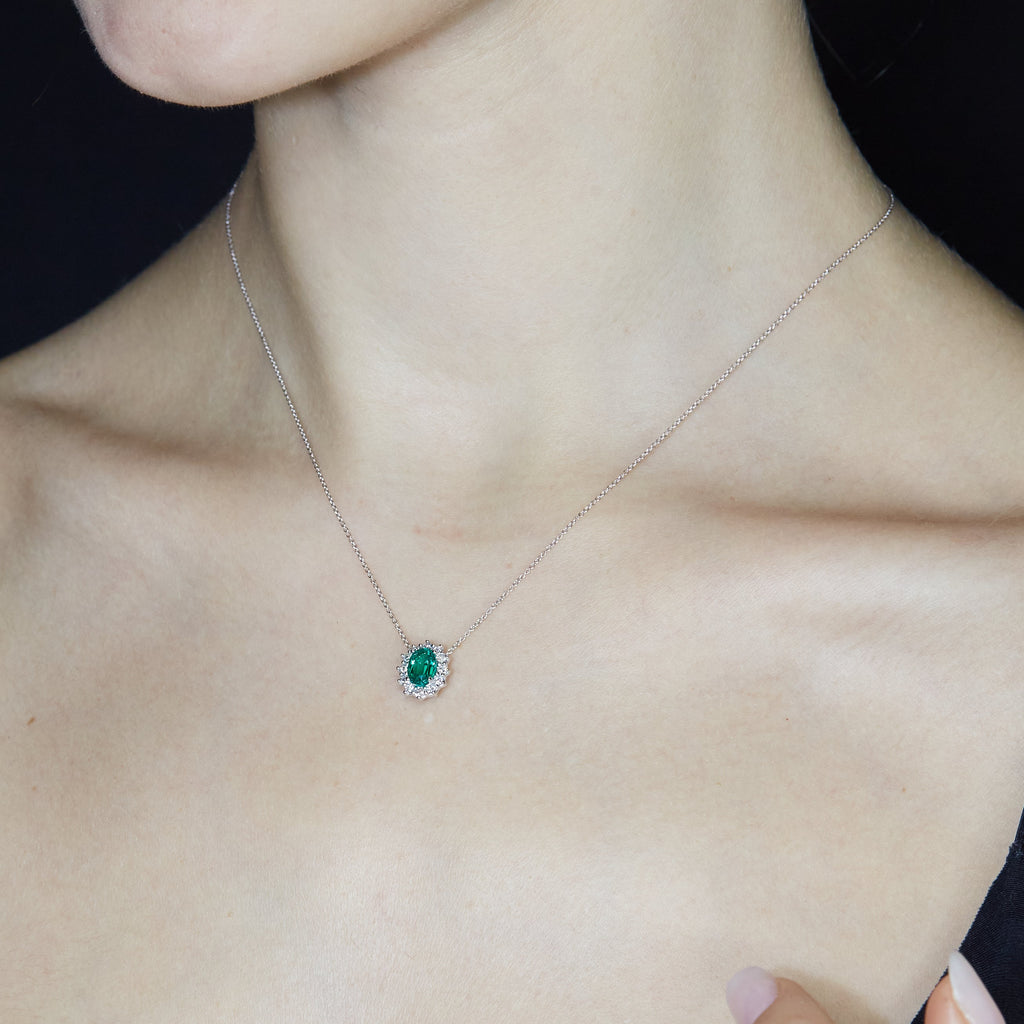 Girocollo Oval Halo