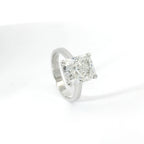 Solitaire in white gold with cushion-cut lab-grown diamond, 5.11 carats.