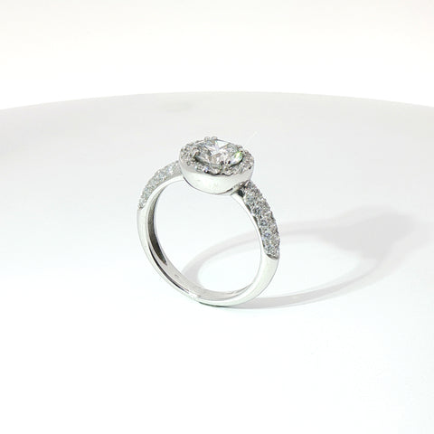 Solitario in oro bianco con diamanti Lab-Grown taglio brillante, 1,69 carati.