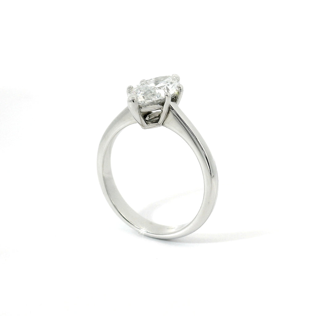Solitaire with a marquise-cut lab-grown diamond, 2.04 carats.