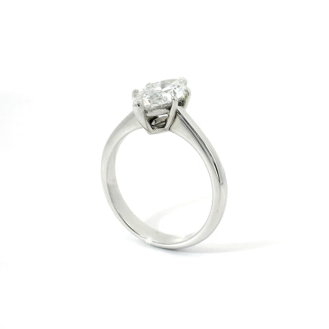 Solitario con diamante lab-grown taglio marquise, 2,04 carati.