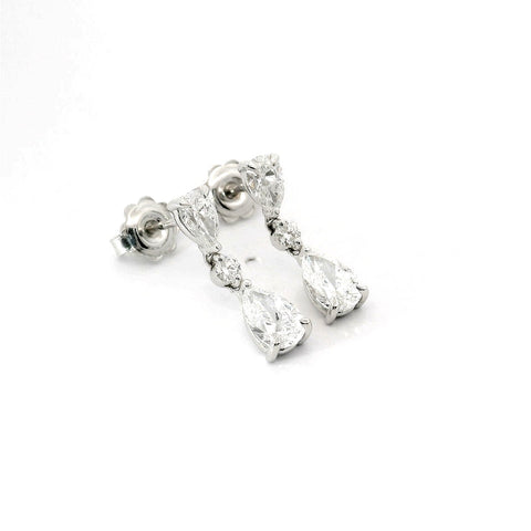 Orecchini pendenti in oro bianco e diamanti Lab-grown taglio Goccia e Brillante, 2,29 carati.