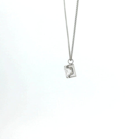 Girocollo punto luce in oro bianco e diamante Lab-Grown taglio brillante, 0,25 carati.