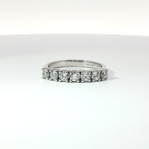 Fedina in oro bianco con diamanti Lab-Grown taglio brillante, 0,69 carati.