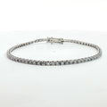 Bracciale tennis in oro bianco con diamanti Lab-Grown taglio brillante, 2,23 carati.